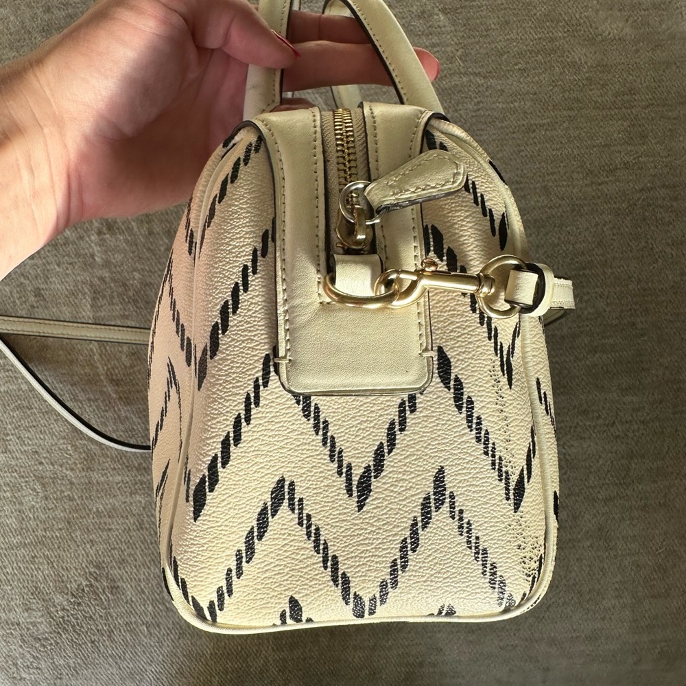 Coach Mini Bennett Chevron Satchel Crossbody F49055 - Picture 6 of 9